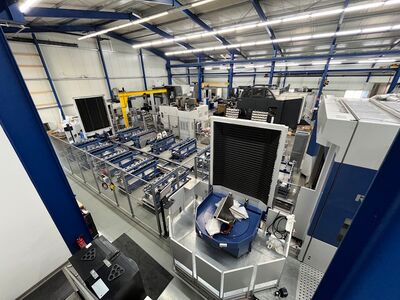 5-Axis-Machining-Center_REIDEN_RX18_overview