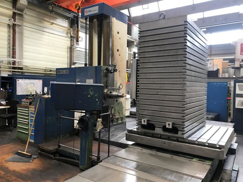 view_on_5_axis_horizontal_table_type_borer_tos_whn_13.8_cnc_built_2000_spindeldiameter_130 mm
