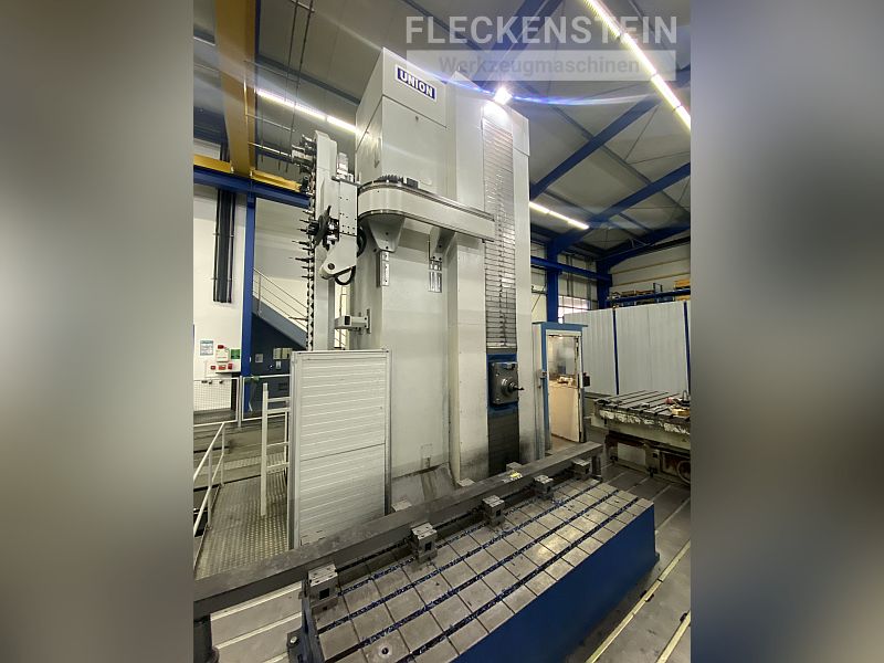 Manufacturer_UNION_Type_PCR150_boring_and_milling_machine_frontview