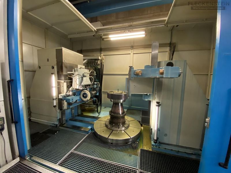 CNC Profile Gear Grinder GLEASON PFAUTER P 2000 G  interior