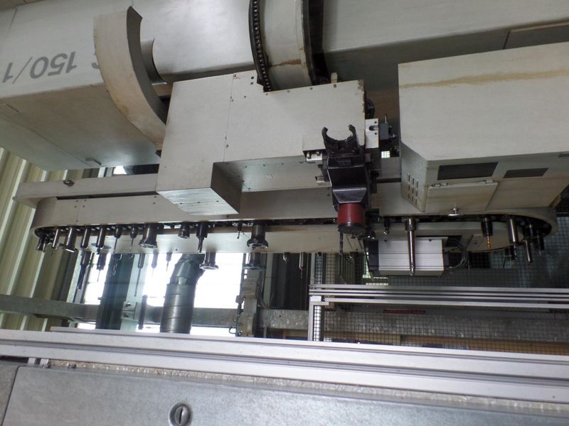 tool magazine of horizontal Boring- and Milling Machine UNION KC 150 built 2006 with HEIDENHAIN iTNC 530 control